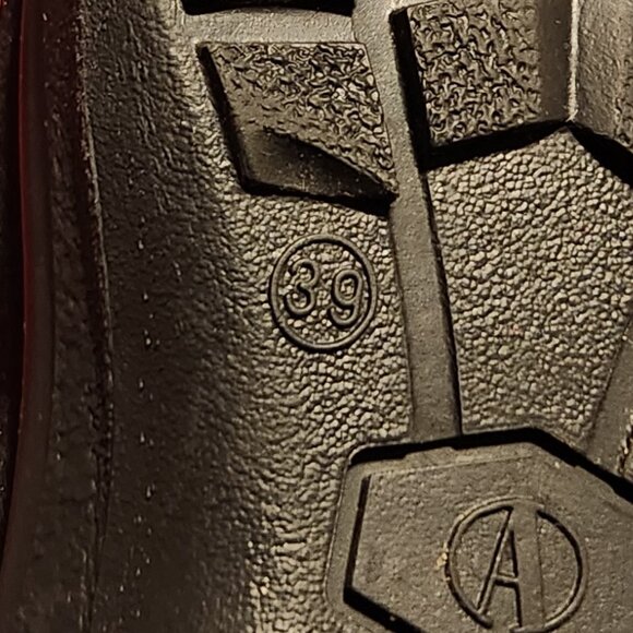 Ladies Antarctica black winter boot, size 8.5 - Picture 11 of 11